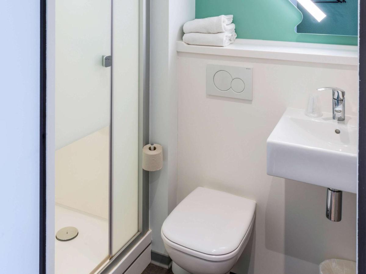 Ibis Budget Senlis Esterno foto