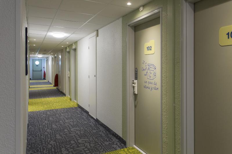 Ibis Budget Senlis Esterno foto