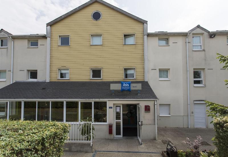 Ibis Budget Senlis Esterno foto